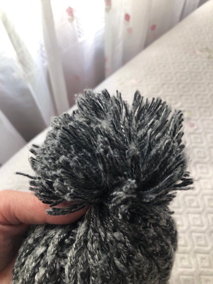 Gri Örgü Kadın Bere Ponponlu - Görsel 4