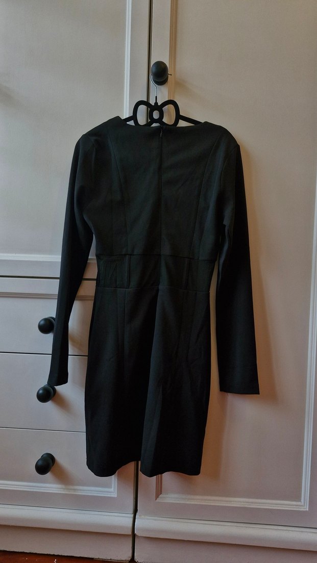 Siyah Uzun Kollu Gotik Elbise - Görsel 3