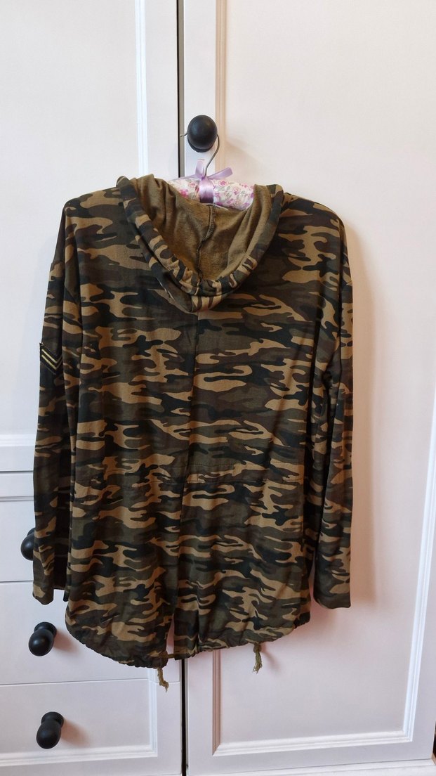 Kahverengi Kamuflaj Kapüşonlu Kadın Hırka - Görsel 2