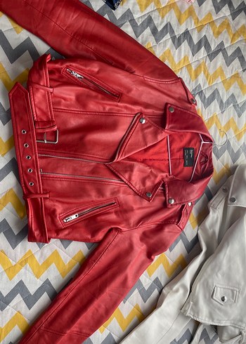 Kırmızı Deri BERSHKA Fermuarlı Kadın Ceket