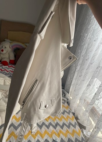 Bershka Beyaz BERSHKA Deri Kadın Ceket, Fermuarlı, Sokak Stili