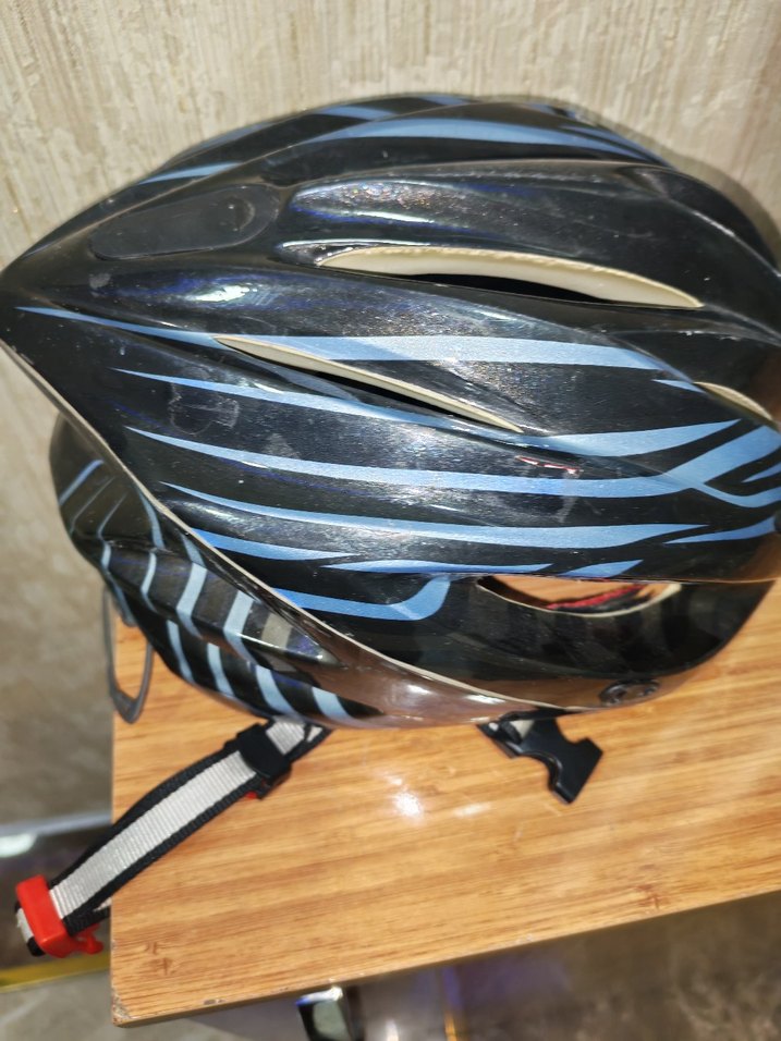 Desenli Mavi Kemerli bidiklet Kaskı - Görsel 2