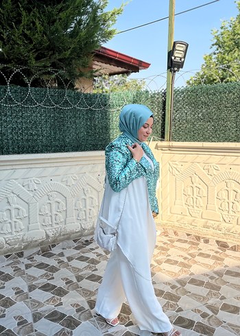 Armine Salaş Kesim Turkuaz Kadın Takım Elbise