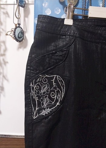 Siyah Biker Denim Kadın Kapri Pantolon - Görsel 5