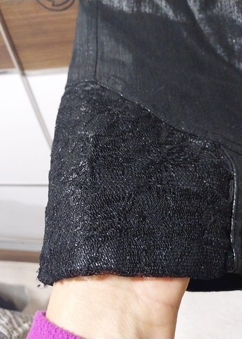 Siyah Biker Denim Kadın Kapri Pantolon - Görsel 4