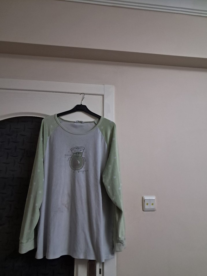 Gri Baskılı Uzun Kollu kadın Tişörtü - Görsel 2