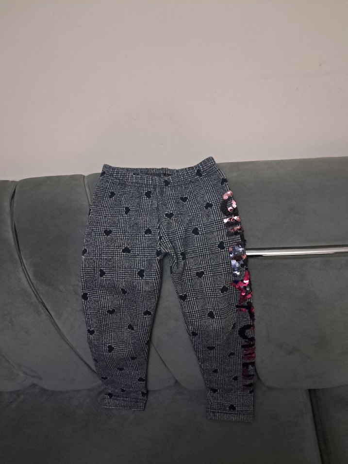 Kız Çocuk Gri Düğmeli Baskılı Tayt - Görsel 2