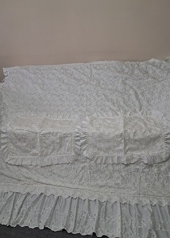 Gri İşlemeli Yatak Örtüsü - Görsel 6