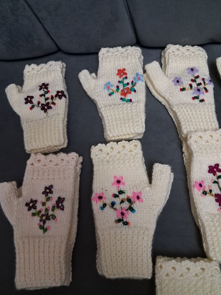 Örgü Bohem Parmaksız Kadın Eldivenleri - Görsel 2