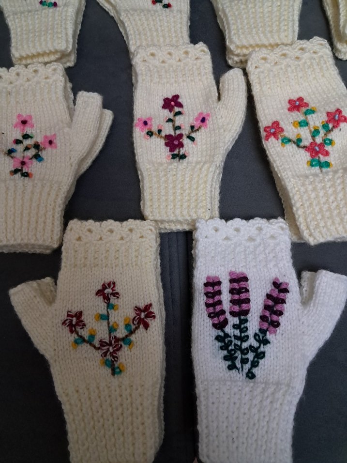 Örgü Bohem Parmaksız Kadın Eldivenleri - Görsel 4