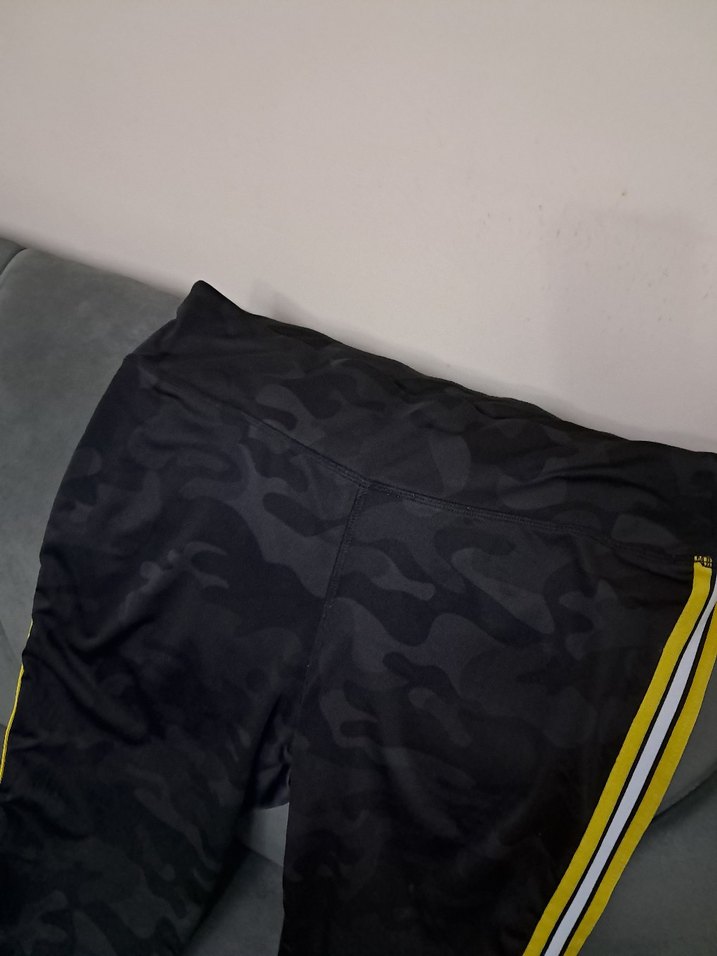 kadın  Kamuflaj Desenli Sarı Şeritli Pantolon - Görsel 3