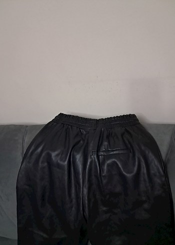 Siyah Deri Salaş Kemerli Kadın Pantolon - Görsel 7
