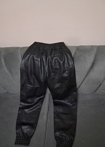 Siyah Deri Salaş Kemerli Kadın Pantolon - Görsel 6