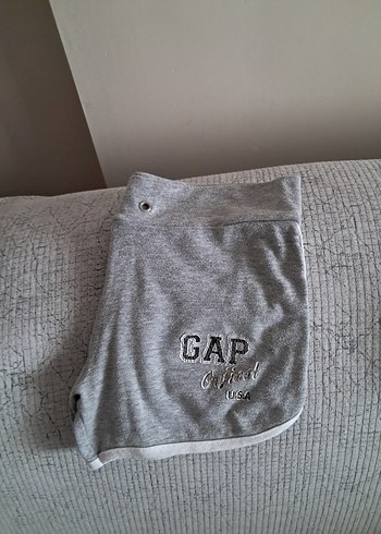 s Beden GAP Gri Mini Spor Şort