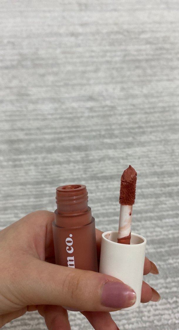 Cream Co. Bej Parlak Dudak Parlatıcısı - Görsel 4