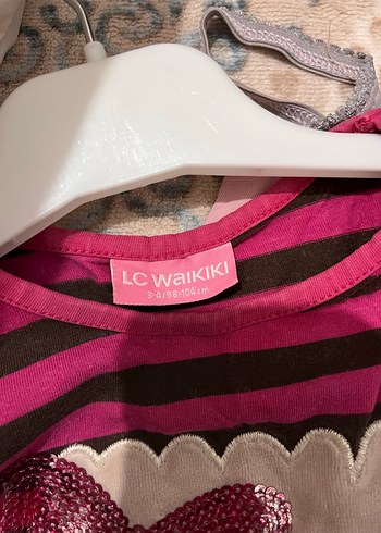 LC Waikiki Kız Çocuk Pembe Çizgili Triko Tişört