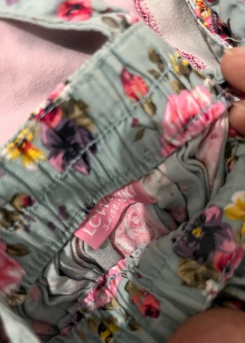 LC Waikiki Çiçek Desenli Askılı Kız Elbisesi