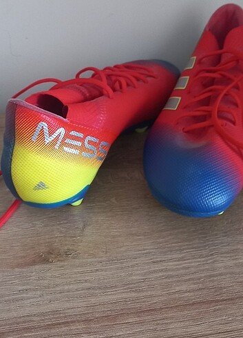 ORJ. ADIDAS MARKA MESSI YAZILIDIR 18.3CM
