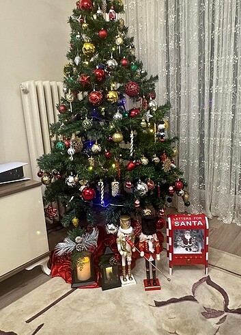 Diğer YILBASI AĞACI TÜM SETIYLE 180CM DEMIR AYAKLI