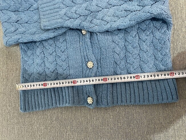 MAVİ YUMUŞACAK İNCİ DÜĞMELİ HIRKA - Görsel 7