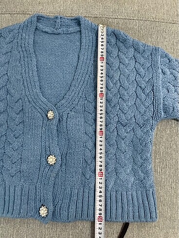 MAVİ YUMUŞACAK İNCİ DÜĞMELİ HIRKA - Görsel 8