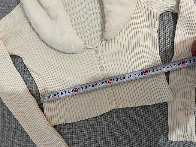 KÜRK YAKA KREM RENK KAZAK - Görsel 7