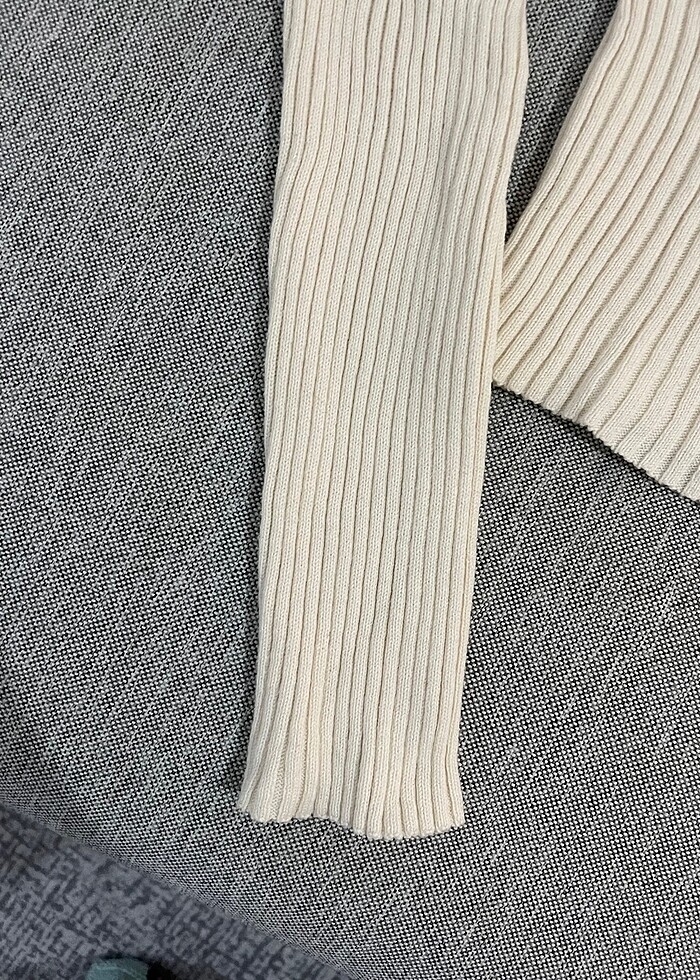 KÜRK YAKA KREM RENK KAZAK - Görsel 4