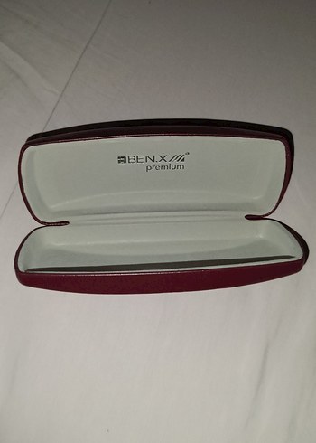Bordo Parlak Kadın Gözlük Kutusu - Görsel 3