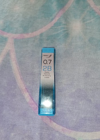 Mavi Kutulu 0.7 2B Uç