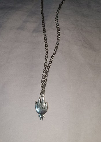 Gri Zincir Detaylı Minimalist Kolye - Görsel 3