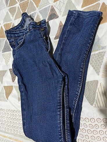 Jean ????