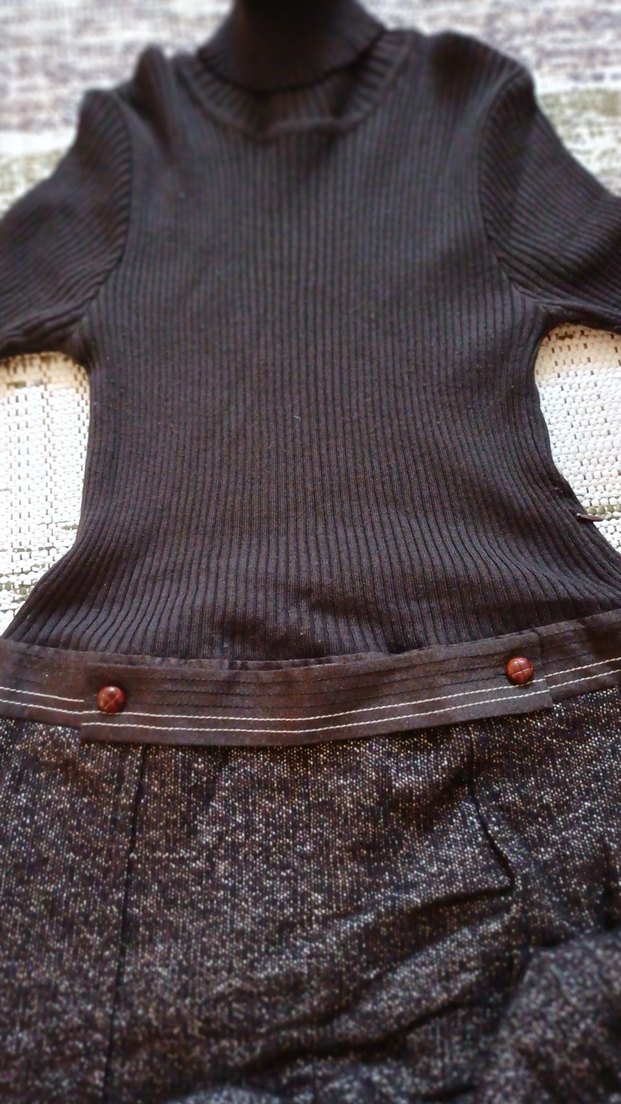 Kemer Detaylı kahve rengi Triko Midi Elbise 1 defa.giyildi - Görsel 3