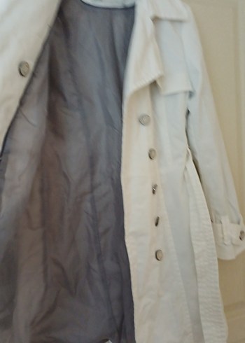 Düğmeli Beyaz Midi Trençkot - Görsel 5