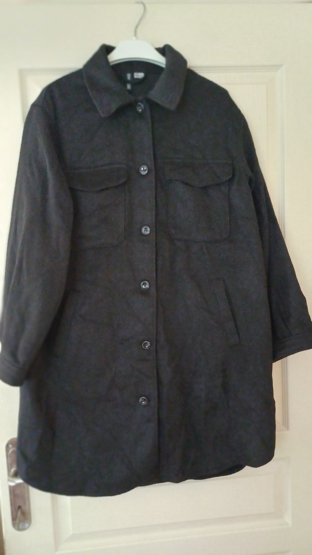 Düğmeli Siyah Süet Midi Kadın Kaban gömlek tarzında - Görsel 2