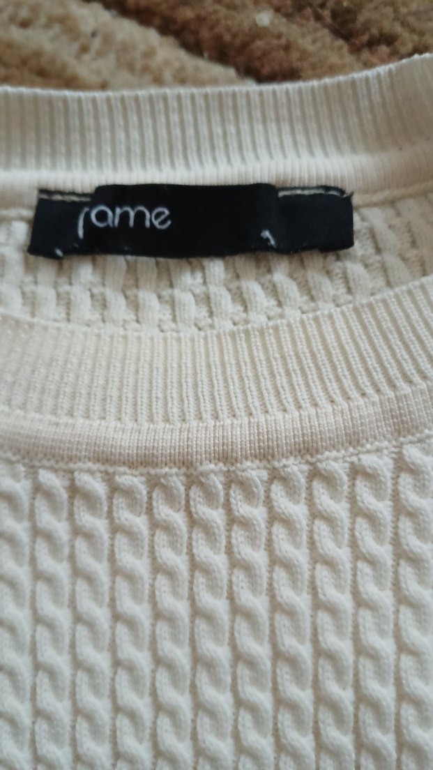 Beyaz ince triko kazak bir kere giyildi esnek rahat. - Görsel 4