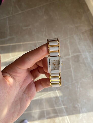 Guess Tadı jübile gold beyaz unisex saat