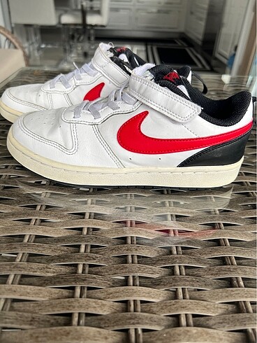 Nike ayakkabı.35 numara.Orjinal