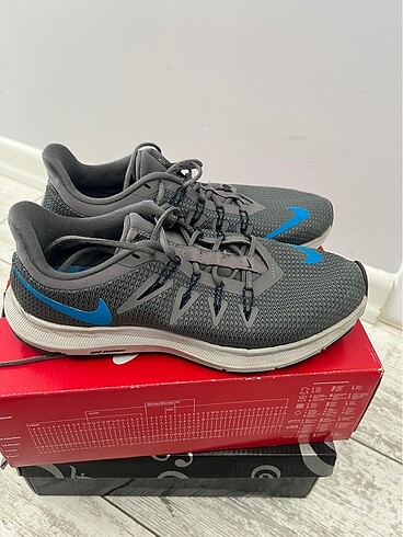 Nike marka ayakkabı 40 numara