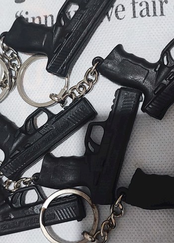 Siyah Tabanca Tasarımlı SAR 9 Anahtarlık - Görsel 2