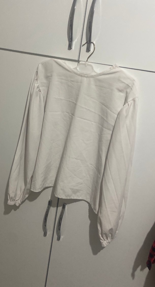 Düğmeli Beyaz Keten Kadın Gömlek - Görsel 3