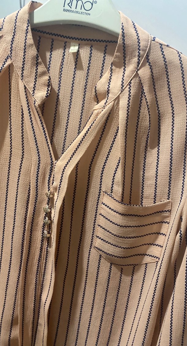 Bej Çizgili V-Yaka Uzun Kollu Kadın Gömlek - Görsel 2