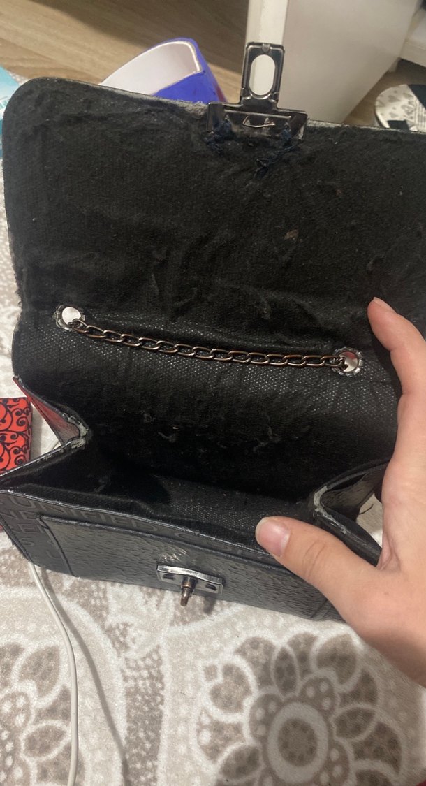 Kilitli Siyah Deri Kadın Çanta - Görsel 2