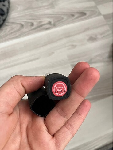 Avon Avon ruj