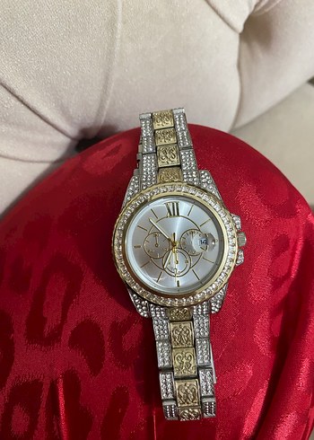 Sıralı Taşlı Altın Kadın Kol Saati - Görsel 3