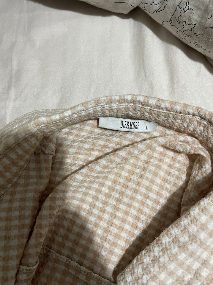 Düğmeli Bej Keten Kadın Gömlek - Görsel 3