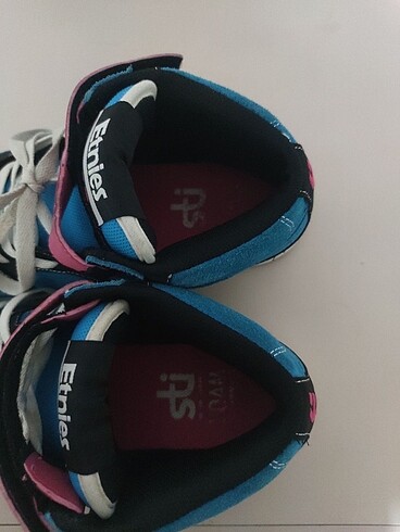 Diğer Etnies 43 eu