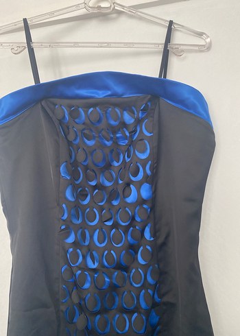 Straplez tarzı ince askılı mini abiye - Görsel 2