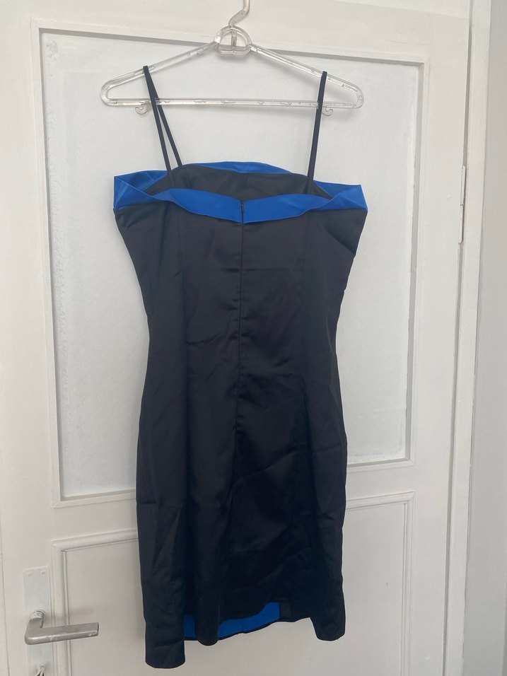 Straplez tarzı ince askılı mini abiye - Görsel 3