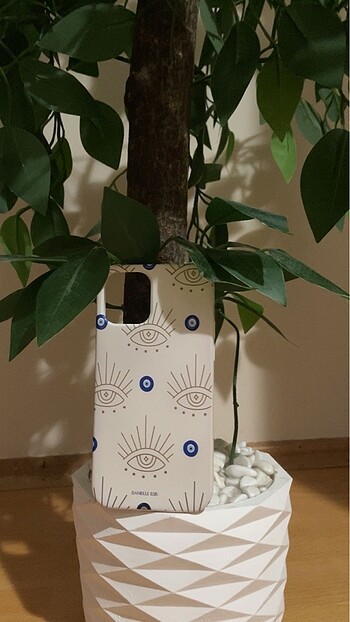 İphone 12 göz desenli
