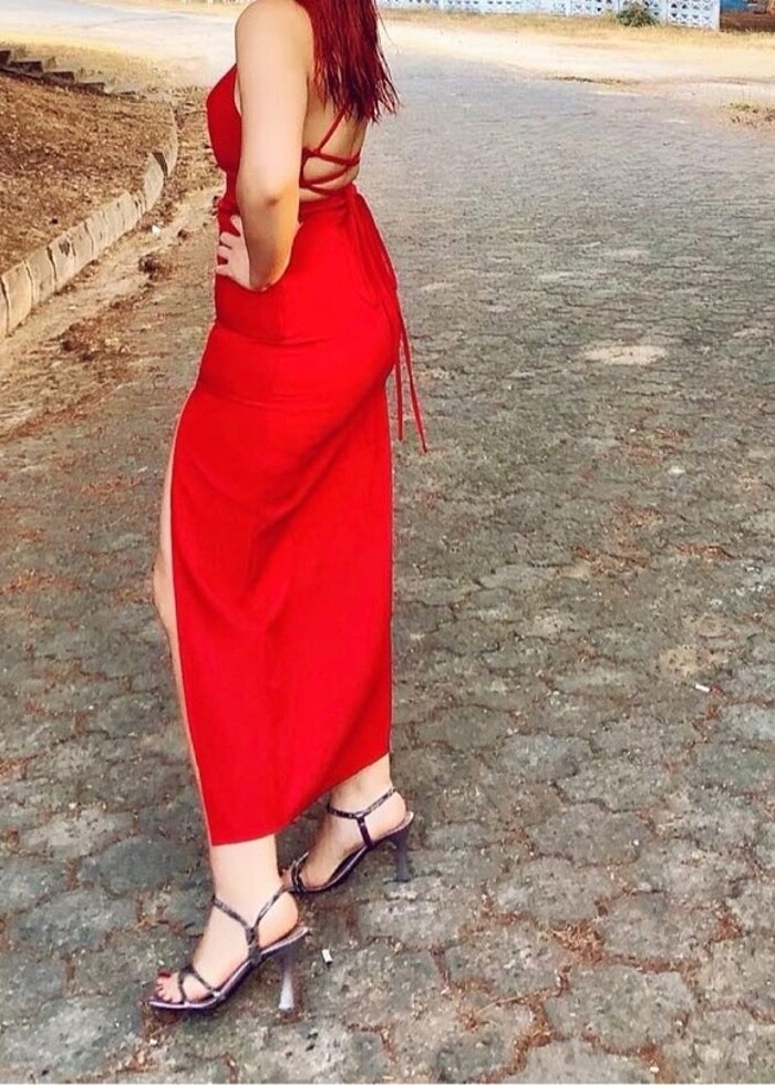 Kırmızı gece elbisesi - Görsel 2